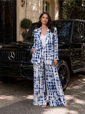 NWT House of Harlow 1960 Blue White Blazer & Pants Set Statement Soft Luxe